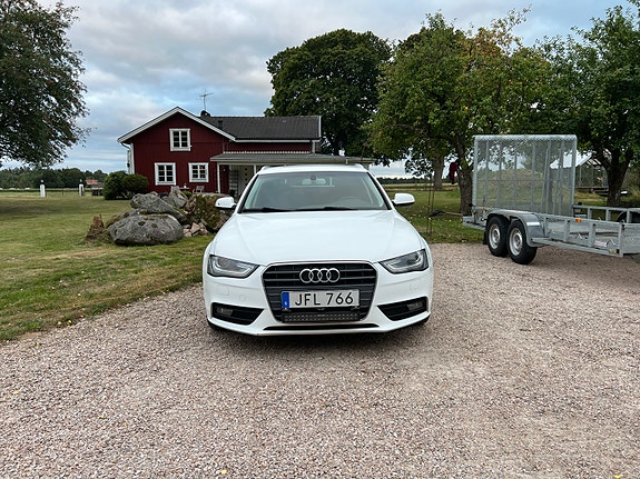 Audi A4 3 of 14
