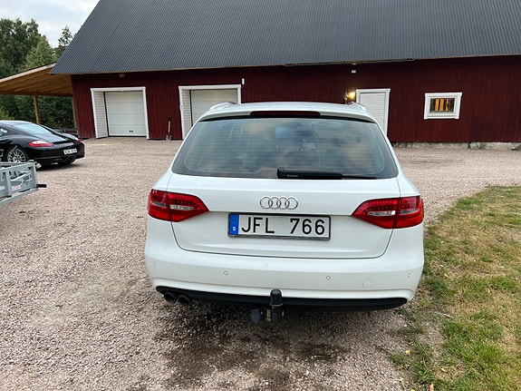 Audi A4 7 of 14