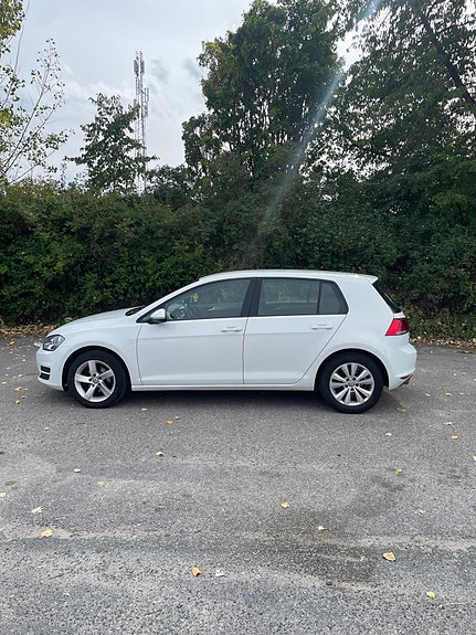 Volkswagen Golf VII 2 of 5