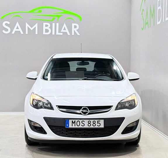 Opel Astra 2 of 18