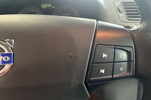 Volvo V50 15 of 22