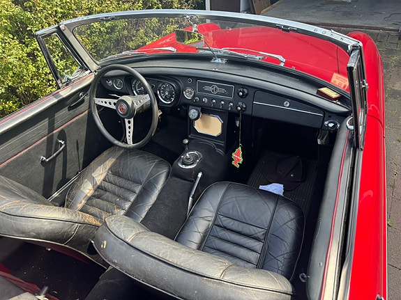 MG MGB 5 of 14
