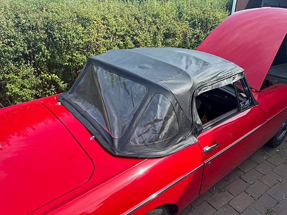MG MGB 13 of 14
