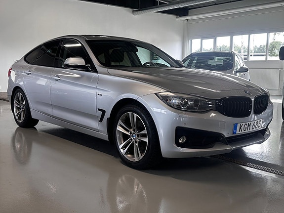 BMW 320d 2 of 11