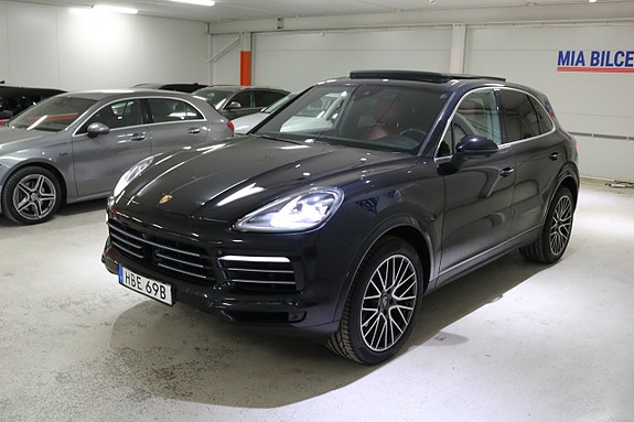 Porsche Cayenne S 7 of 21