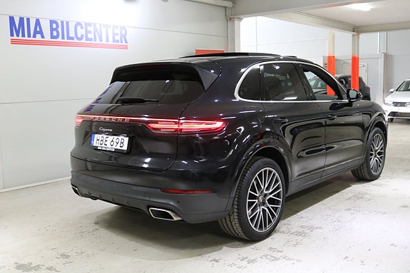 Porsche Cayenne S 5 of 21