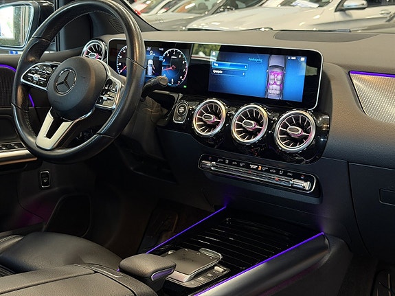 Mercedes-Benz B200 11 of 15