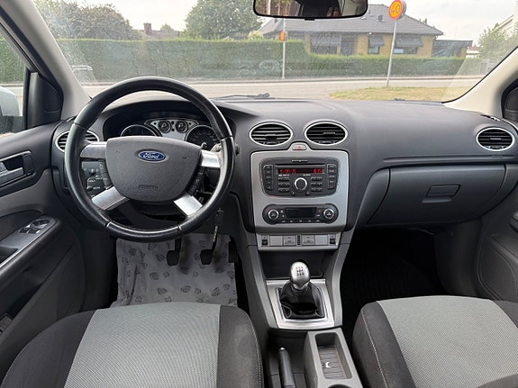 Ford Focus 11 of 13