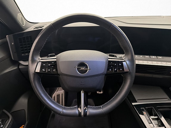 Opel Astra 18 of 30