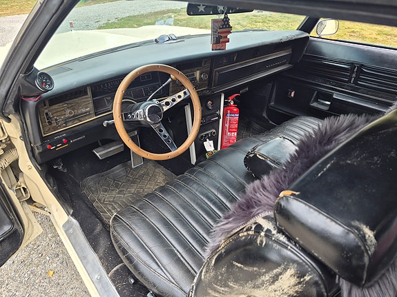 Oldsmobile Delta 88 6 of 10