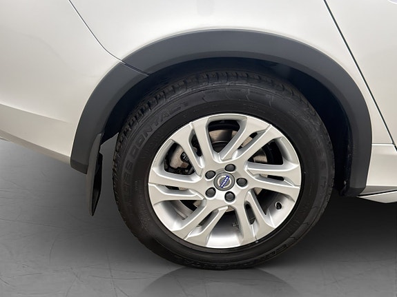 Volvo V60 Cross Country 27 of 29