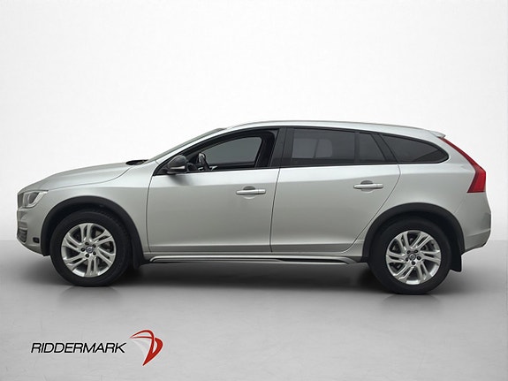Volvo V60 Cross Country 4 of 29