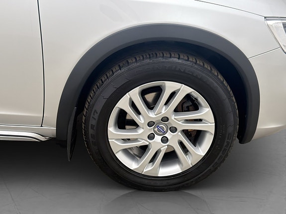 Volvo V60 Cross Country 28 of 29