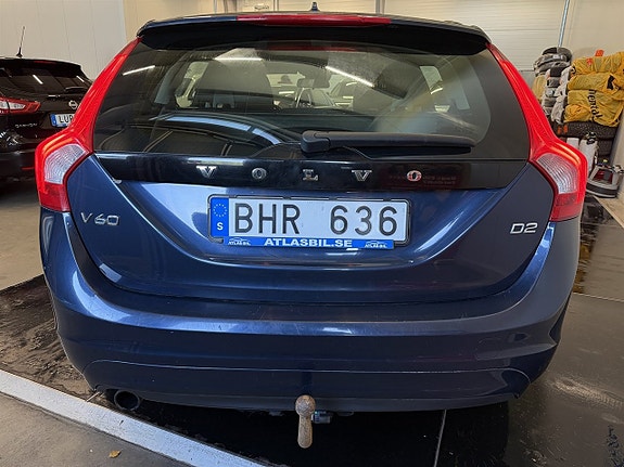 Volvo V60 4 of 24