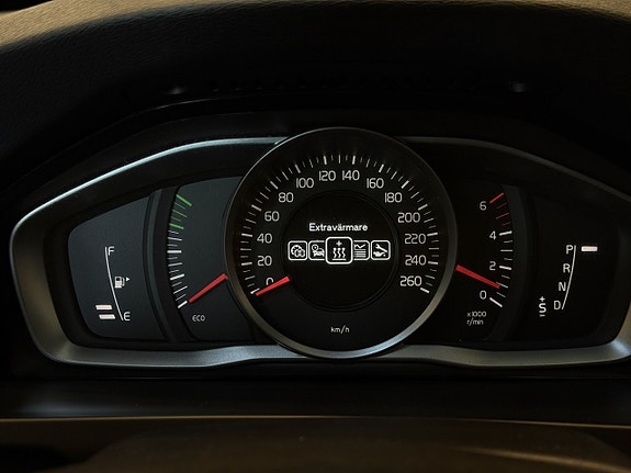 Volvo V60 14 of 24