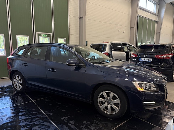 Volvo V60 7 of 24