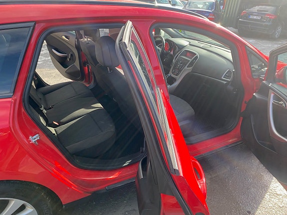Opel Astra 5 of 9