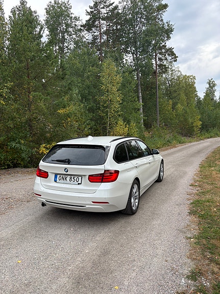 BMW 318d 3 of 8