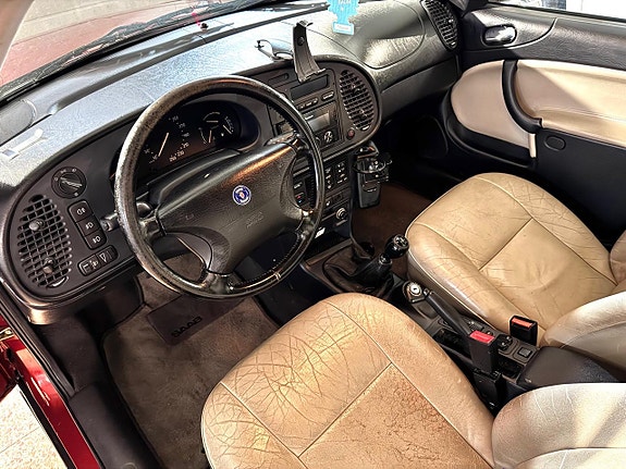 Saab 900 9 of 18