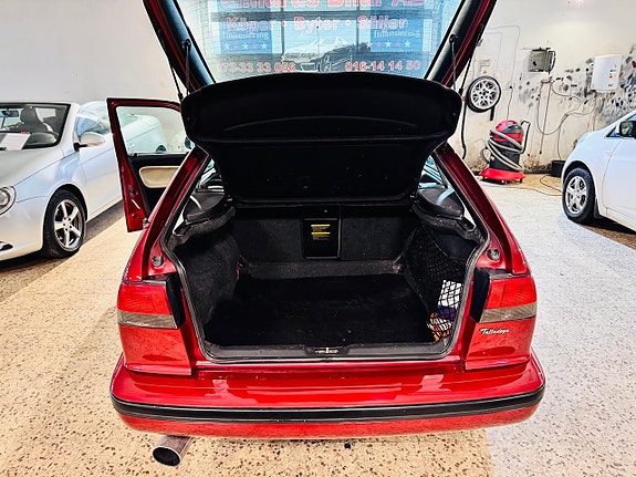 Saab 900 17 of 18