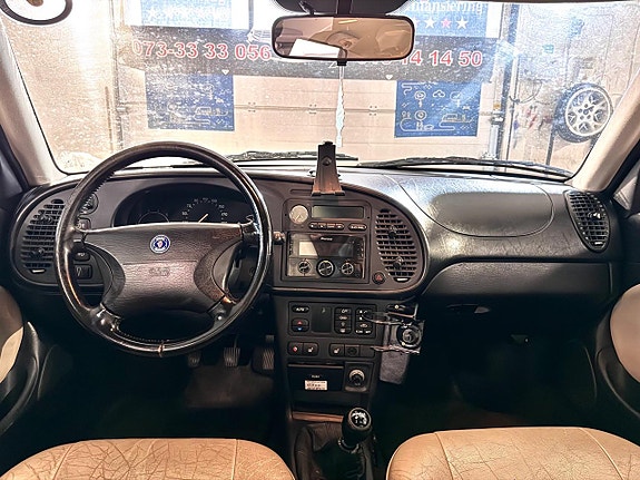 Saab 900 11 of 18