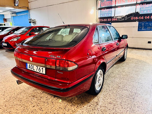 Saab 900 4 of 18