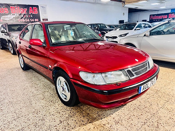 Saab 900