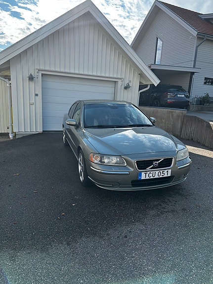 Volvo S60 2 of 20