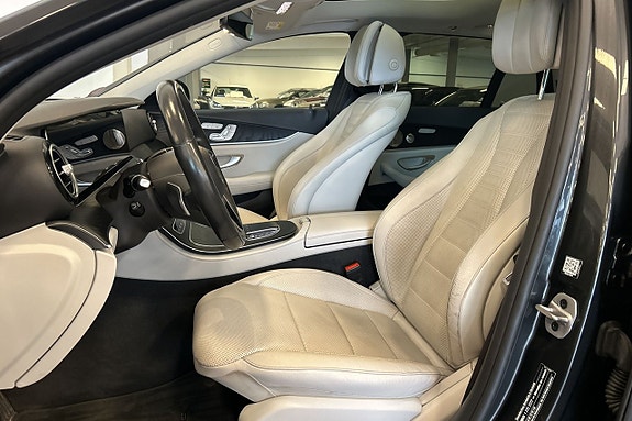 Mercedes-Benz E300 de 16 of 30