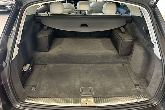 Mercedes-Benz E300 de 22 of 30