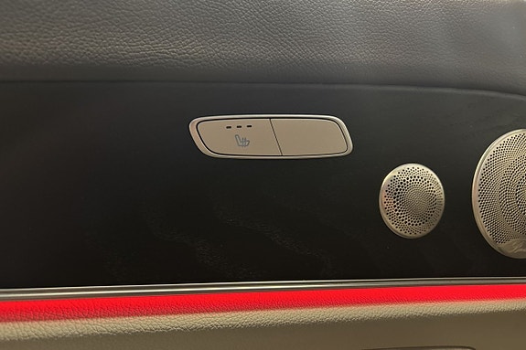 Mercedes-Benz E300 de 21 of 30