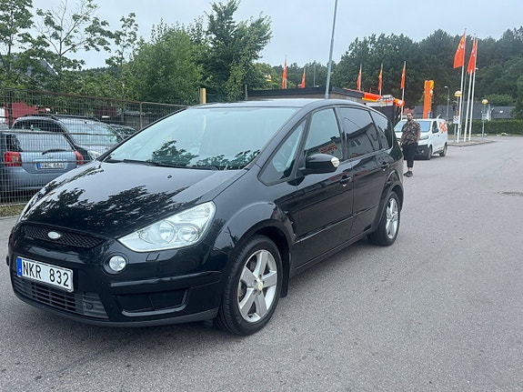 Ford S-MAX 3 of 10