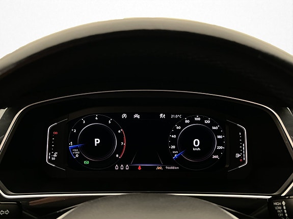 Volkswagen Tiguan 15 of 26
