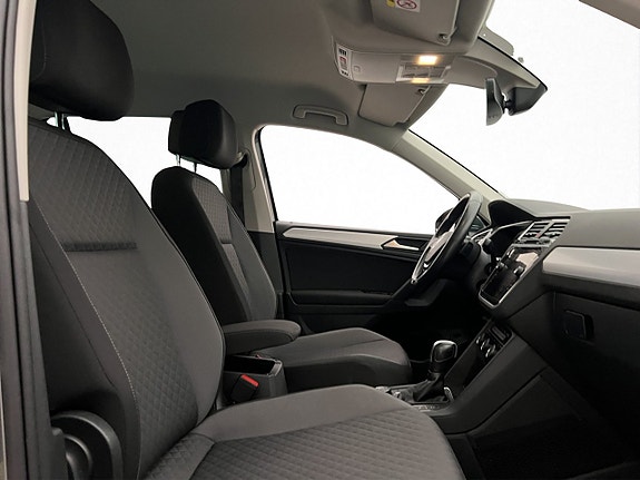 Volkswagen Tiguan 12 of 26