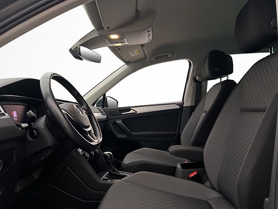 Volkswagen Tiguan 9 of 26