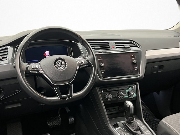 Volkswagen Tiguan 11 of 26