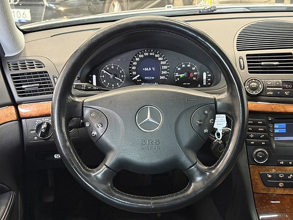 Mercedes-Benz E240 21 of 23