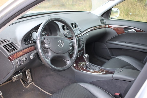 Mercedes-Benz E280 5 of 18