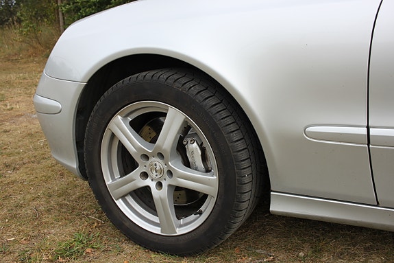 Mercedes-Benz E280 13 of 18