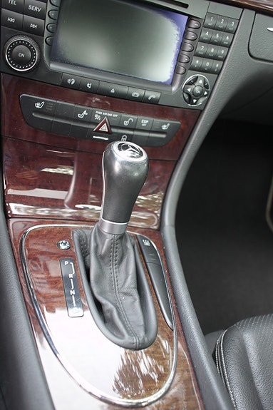 Mercedes-Benz E280 10 of 18