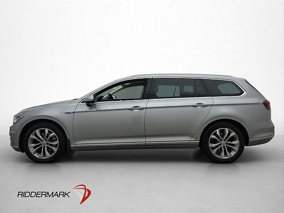 Volkswagen Passat 4 of 29