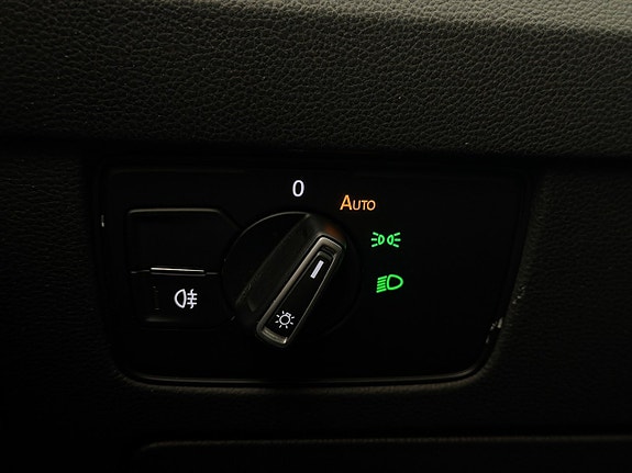 Volkswagen Passat 26 of 29