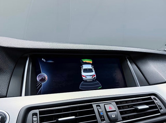 BMW 520d 3 of 10