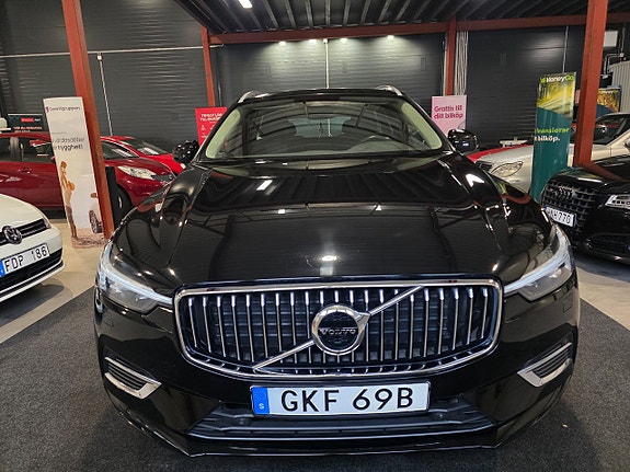 Volvo XC60 2 of 30