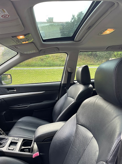 Subaru Outback 8 of 14