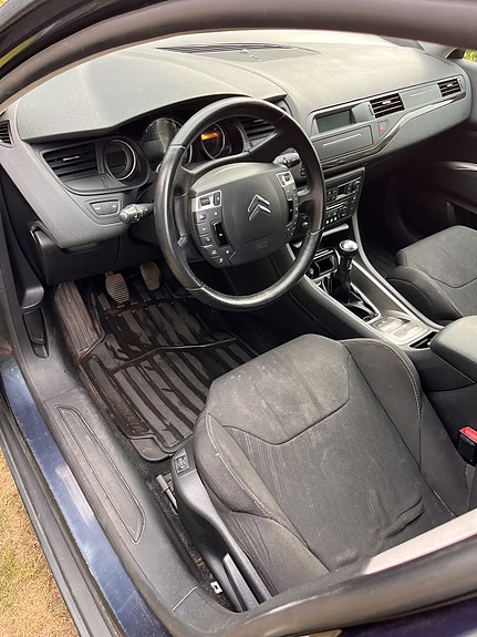 Citroen C5 5 of 6