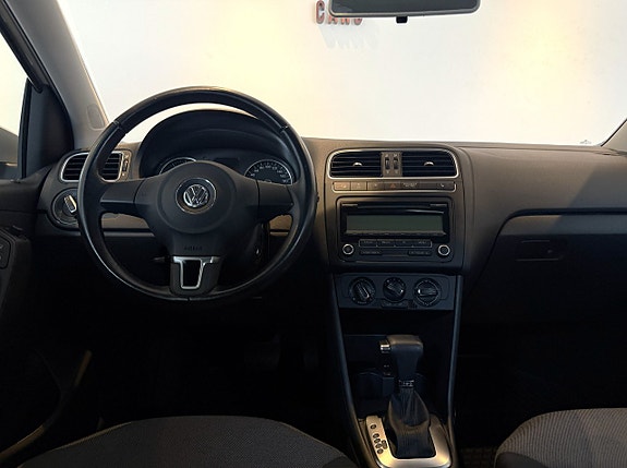 Volkswagen Polo 12 of 16