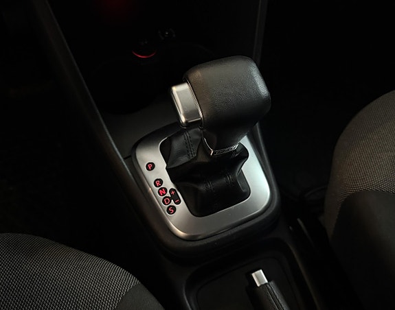 Volkswagen Polo 16 of 16