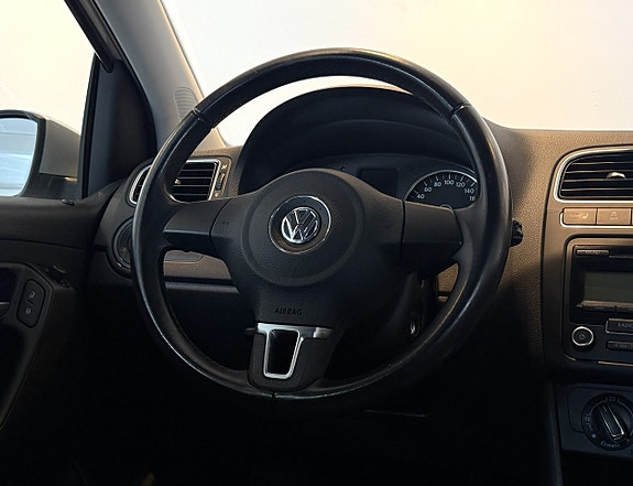 Volkswagen Polo 13 of 16