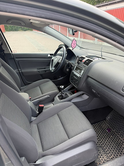 Volkswagen Golf V 7 of 8